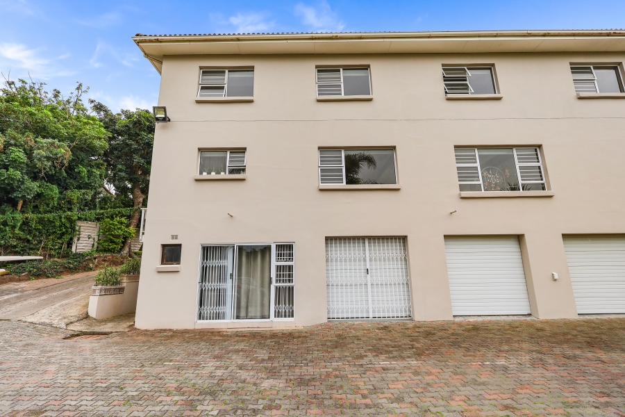 7 Bedroom Property for Sale in Nahoon Eastern Cape